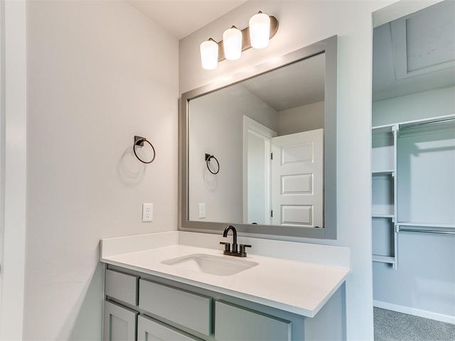 929 SE 16th Terrace, Newcastle, OK 73065