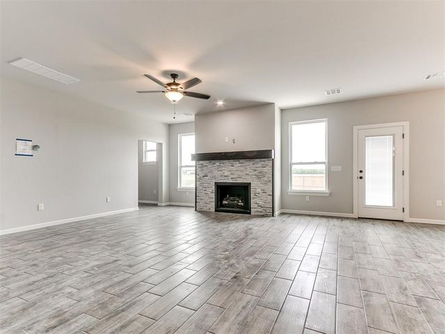 929 SE 16th Terrace, Newcastle, OK 73065