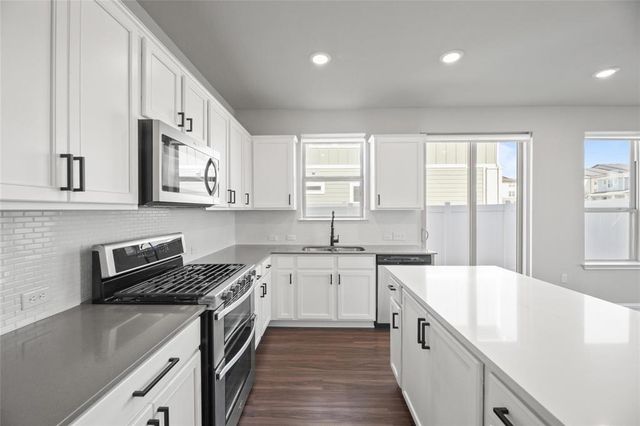 8302 Mandela BND, Austin, TX 78744