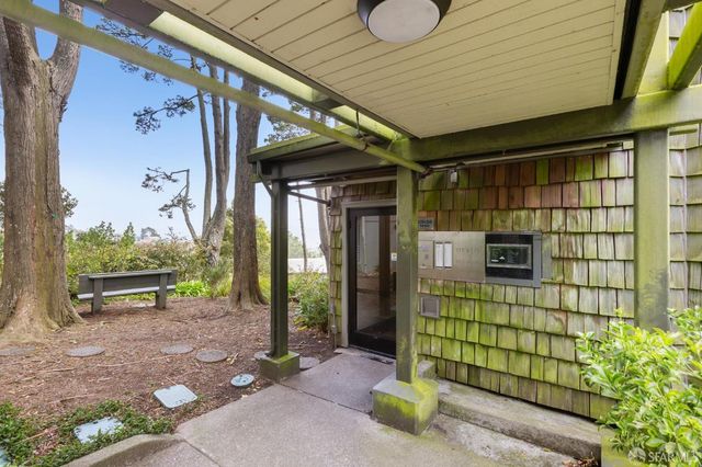 175 Red Rock Way 303K, San Francisco, CA 94131
