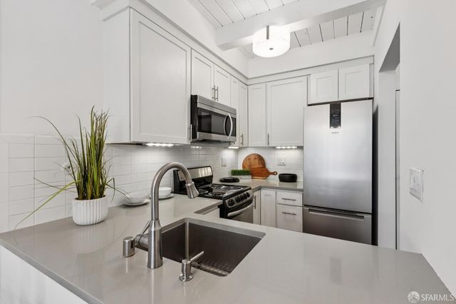 175 Red Rock Way 303K, San Francisco, CA 94131
