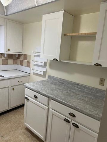 2915 Ashley Drive W E, West Palm Beach, FL 33415