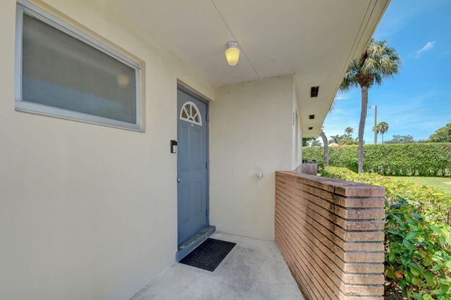 2915 Ashley Drive W E, West Palm Beach, FL 33415