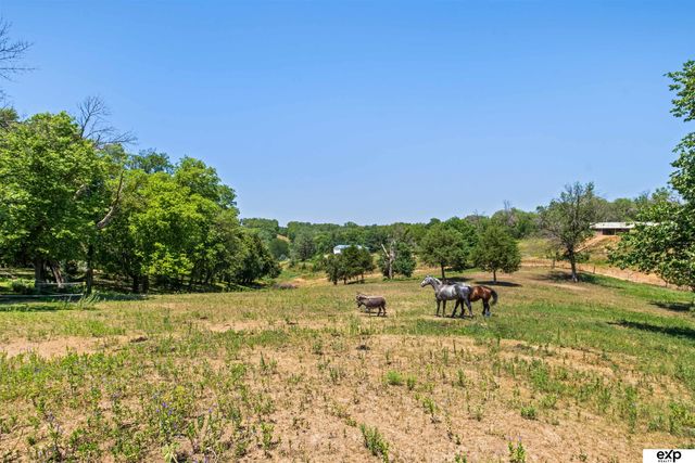 16605 Dyson Hollow Road, Bellevue, NE 68123