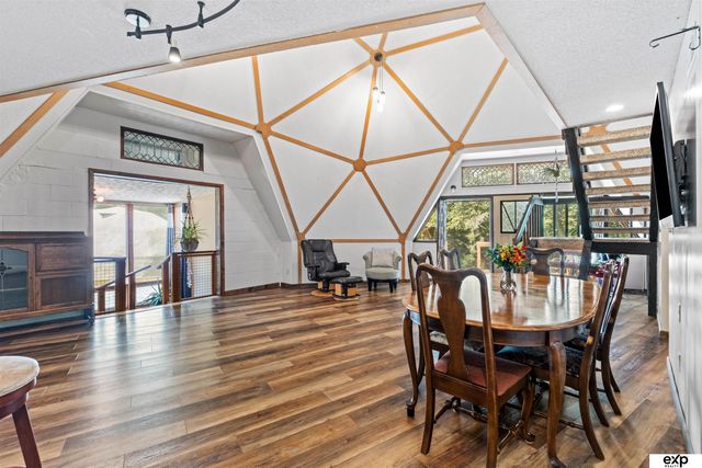 16605 Dyson Hollow Road, Bellevue, NE 68123