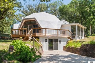 16605 Dyson Hollow Road, Bellevue, NE 68123