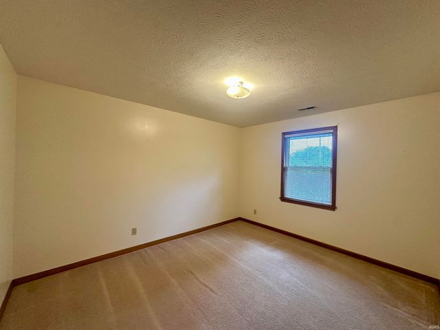 4611 Rhine Strasse Street, Jasper, IN 47546