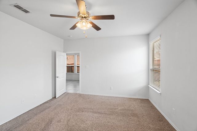 15816 Oak Pointe Drive, Fort Worth, TX 76177