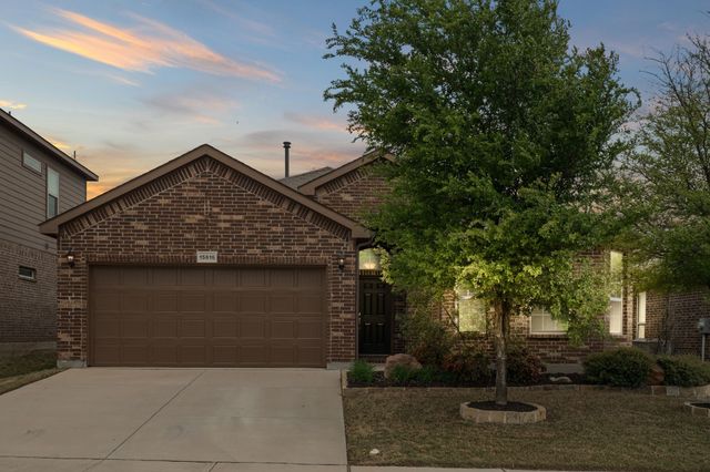 15816 Oak Pointe Drive, Fort Worth, TX 76177