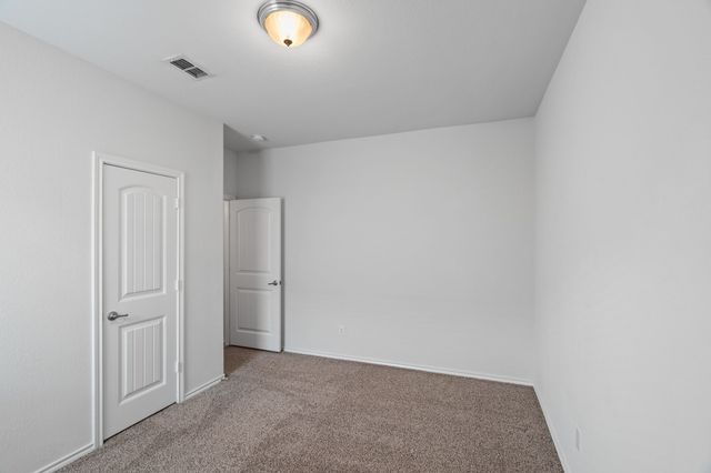 15816 Oak Pointe Drive, Fort Worth, TX 76177