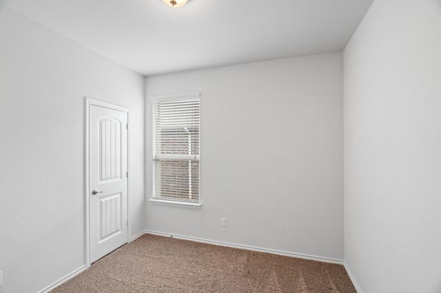 15816 Oak Pointe Drive, Fort Worth, TX 76177