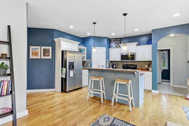 205 PARKWILD Drive, Council Bluffs, IA 51503