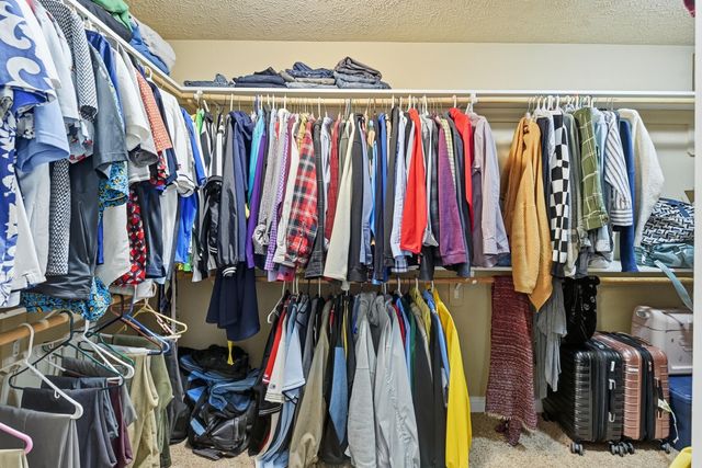 205 PARKWILD Drive, Council Bluffs, IA 51503