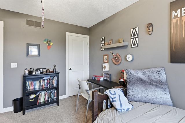 205 PARKWILD Drive, Council Bluffs, IA 51503