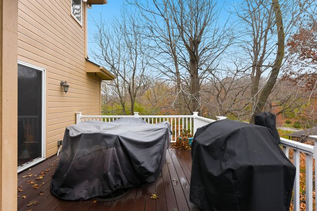 205 PARKWILD Drive, Council Bluffs, IA 51503