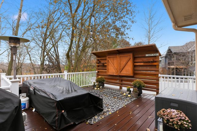 205 PARKWILD Drive, Council Bluffs, IA 51503