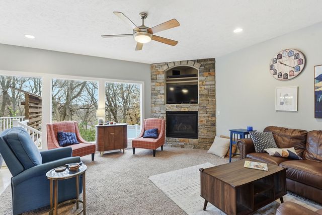 205 PARKWILD Drive, Council Bluffs, IA 51503