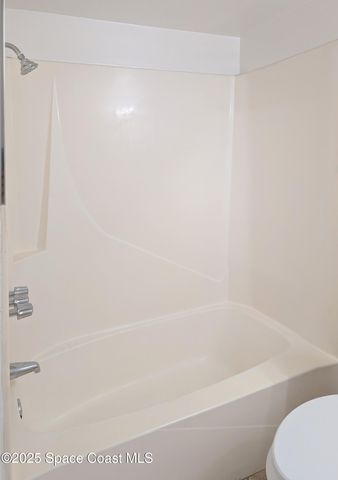 121 San Juan Circle, Melbourne, FL 32935