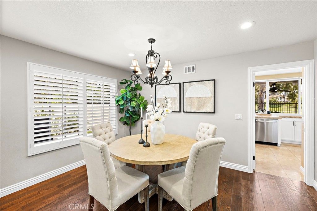 Image 9 of property listing at 4 Reata, Rancho Santa Margarita, CA 92688