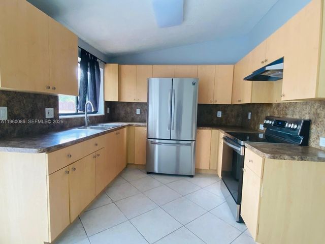 14003 SW 281st Ter, Homestead, FL 33033