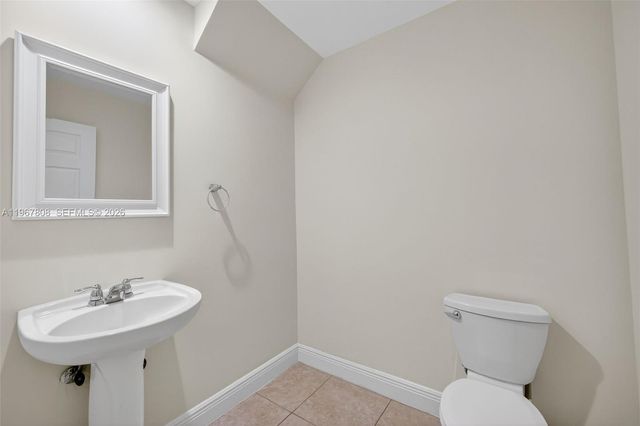 704 SW 1st Avenue, Pompano Beach, FL 33060