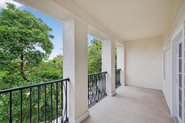 704 SW 1st Avenue, Pompano Beach, FL 33060