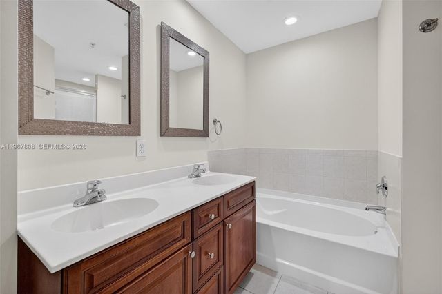 704 SW 1st Avenue, Pompano Beach, FL 33060