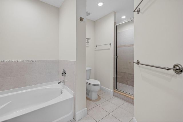 704 SW 1st Avenue, Pompano Beach, FL 33060
