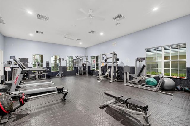 704 SW 1st Avenue, Pompano Beach, FL 33060