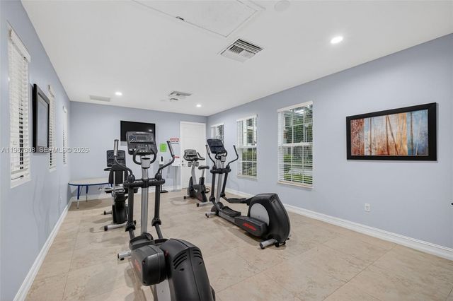704 SW 1st Avenue, Pompano Beach, FL 33060
