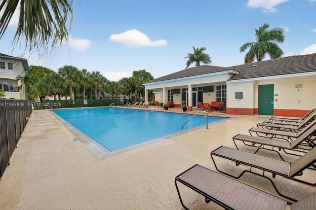 704 SW 1st Avenue, Pompano Beach, FL 33060