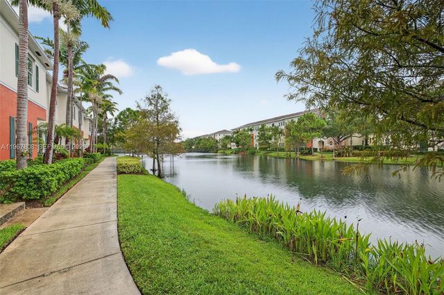 704 SW 1st Avenue, Pompano Beach, FL 33060