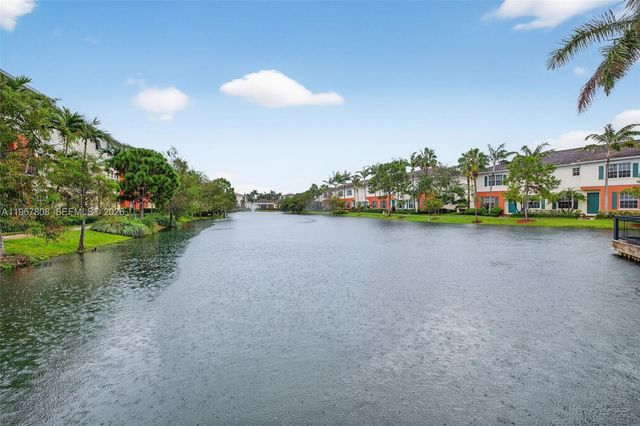 704 SW 1st Avenue, Pompano Beach, FL 33060