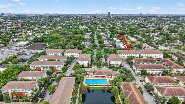 704 SW 1st Avenue, Pompano Beach, FL 33060