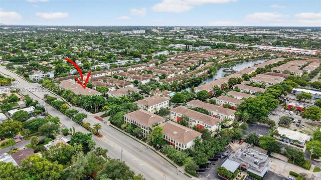 704 SW 1st Avenue, Pompano Beach, FL 33060