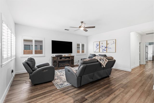 1021 Mason Street, Aubrey, TX 76227