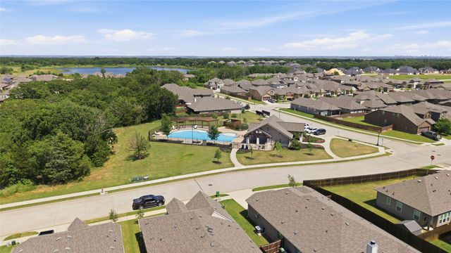 1021 Mason Street, Aubrey, TX 76227
