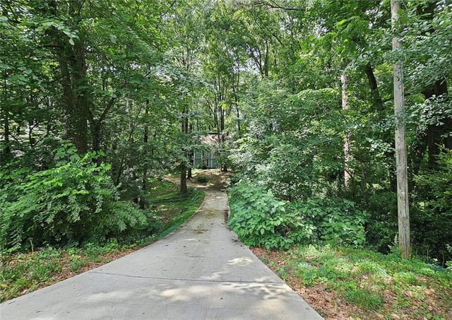 495 Nottingham Drive, Marietta, GA 30066