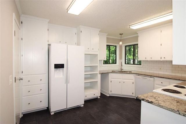 495 Nottingham Drive, Marietta, GA 30066