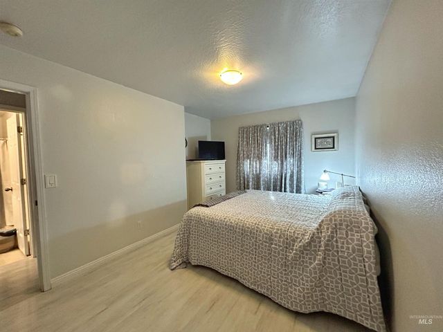 721 W Hazel St, Caldwell, ID 83605