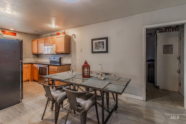 721 W Hazel St, Caldwell, ID 83605