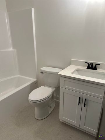 715 Lindsey Brooke Trace, Bonaire, GA 31005