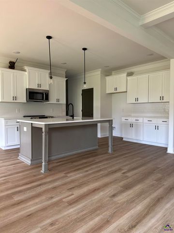 715 Lindsey Brooke Trace, Bonaire, GA 31005