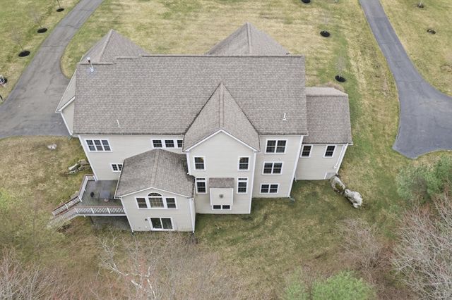 74 Canterbury Hill Road, Acton, MA 01720