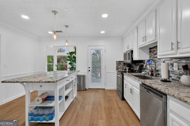 222 Gates Mill Drive, Lawrenceville, GA 30045