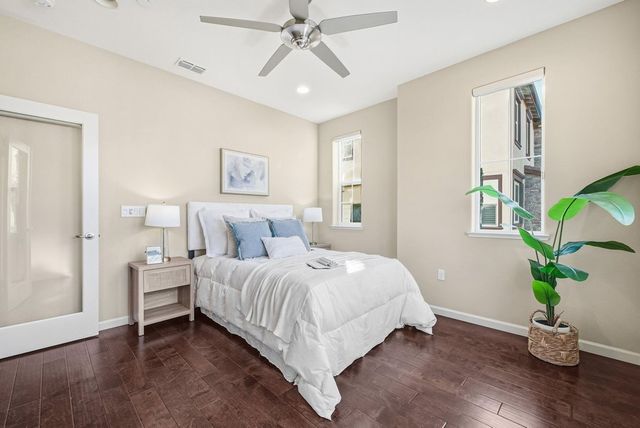 3198 Vittoria Loop, Dublin, CA 94568