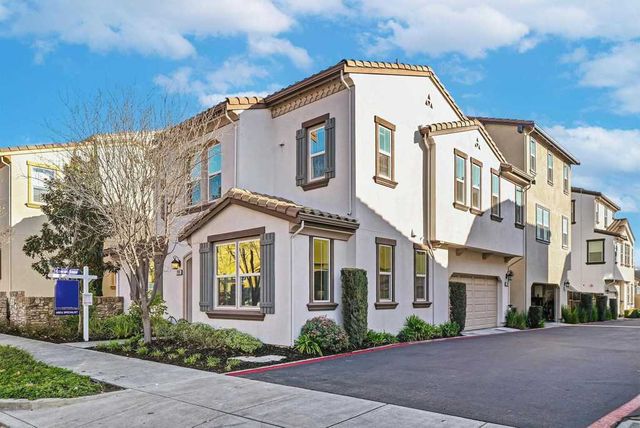 3198 Vittoria Loop, Dublin, CA 94568