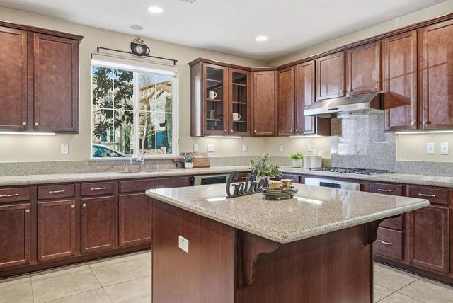 3198 Vittoria Loop, Dublin, CA 94568