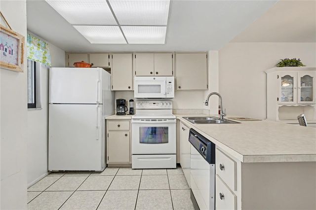 25225 RAMPART BOULEVARD 1606, Punta Gorda, FL 33983