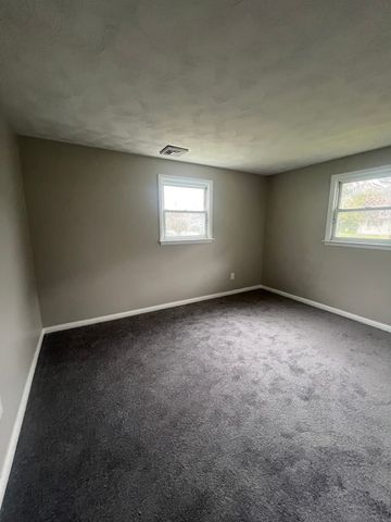 47 Mercedes Rd, Brockton, MA 02301